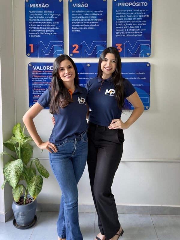 Equipe da MP Cred na loja de Itumbiara